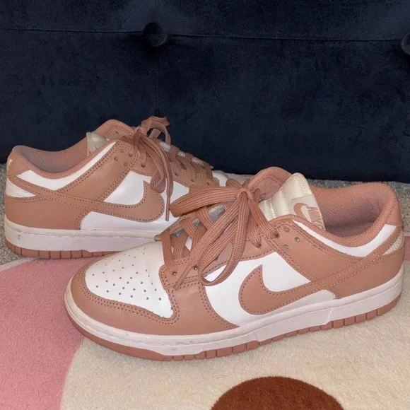 Nike Women's Sneakers in White/Rose Whisper💕 - Picture 4 of 7